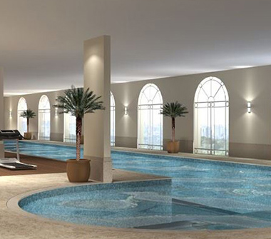 Perspectiva da piscina adulto coberta
